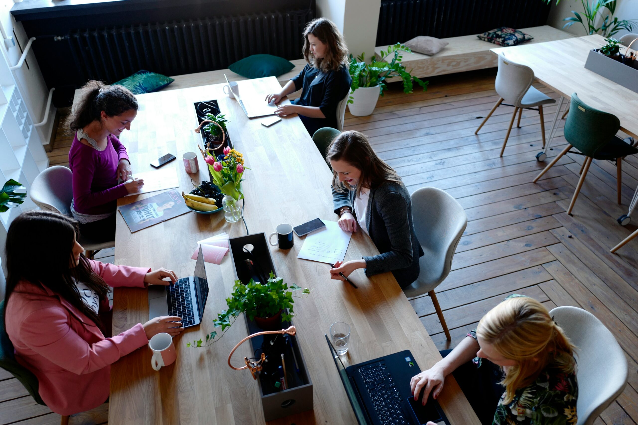 Blogs cowomen zkhksse8tuu unsplash